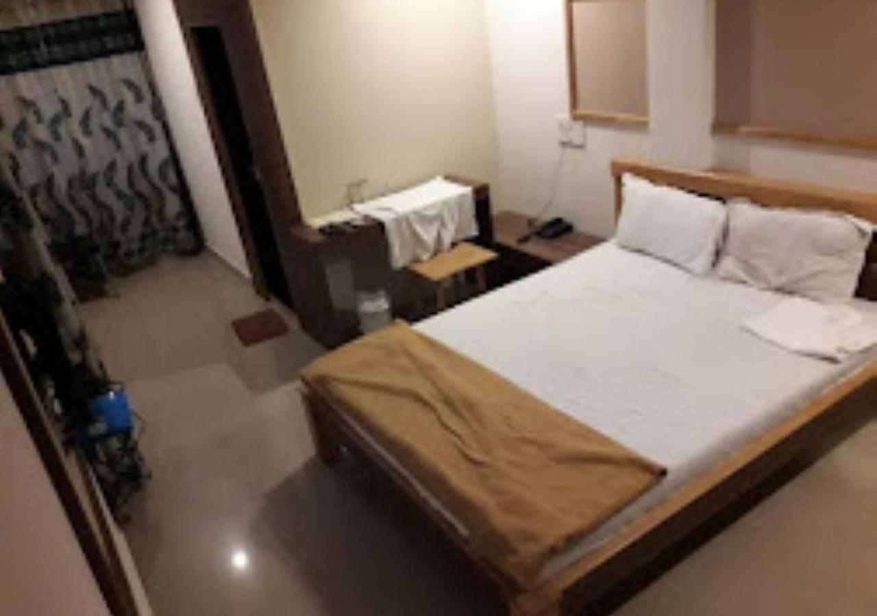 Hotel Jaltarang Kalmath Kankavali Exterior foto