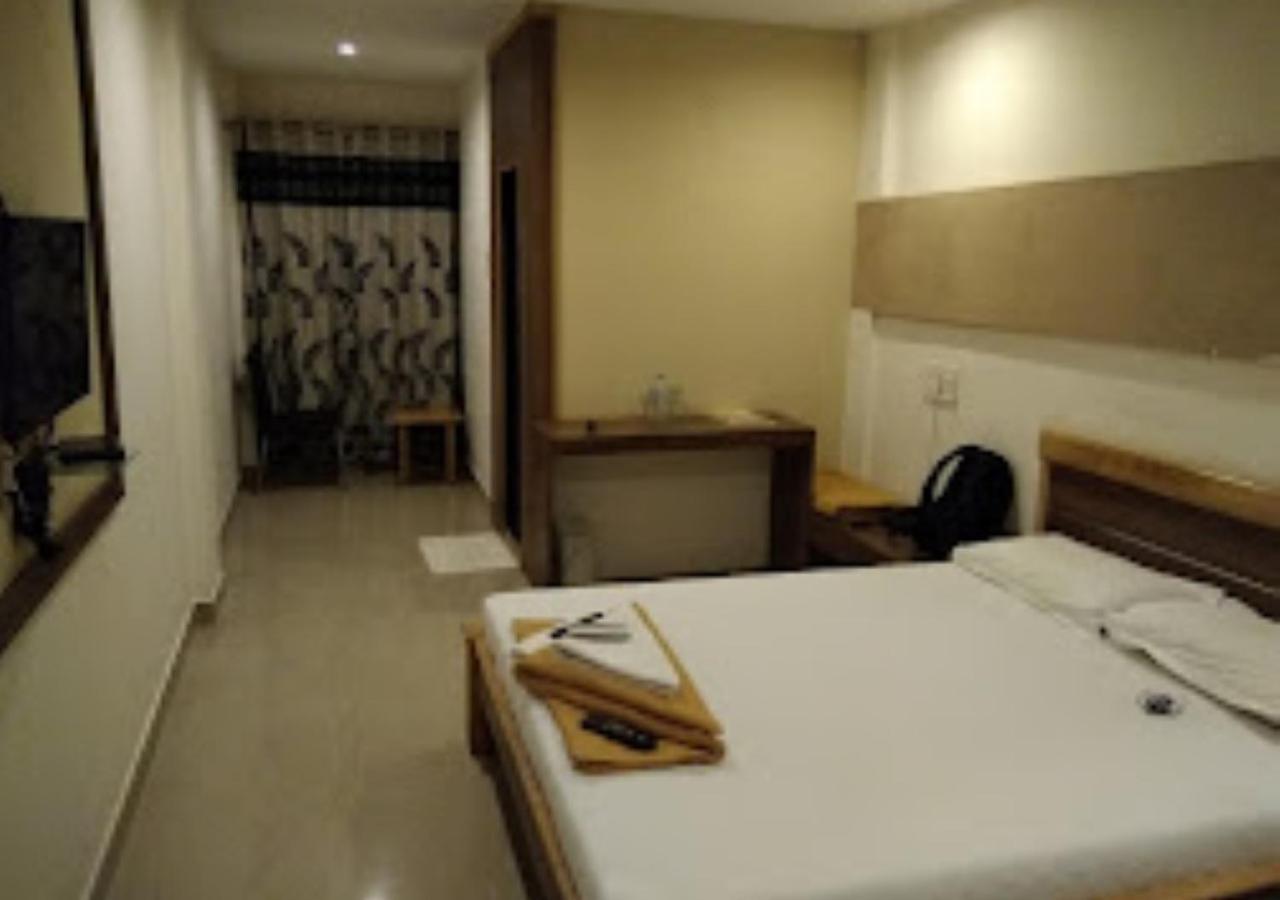 Hotel Jaltarang Kalmath Kankavali Exterior foto