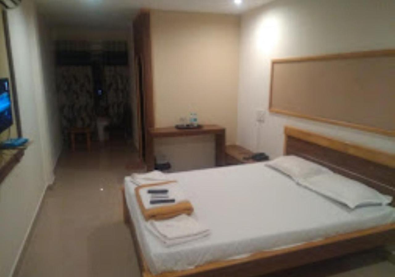 Hotel Jaltarang Kalmath Kankavali Exterior foto